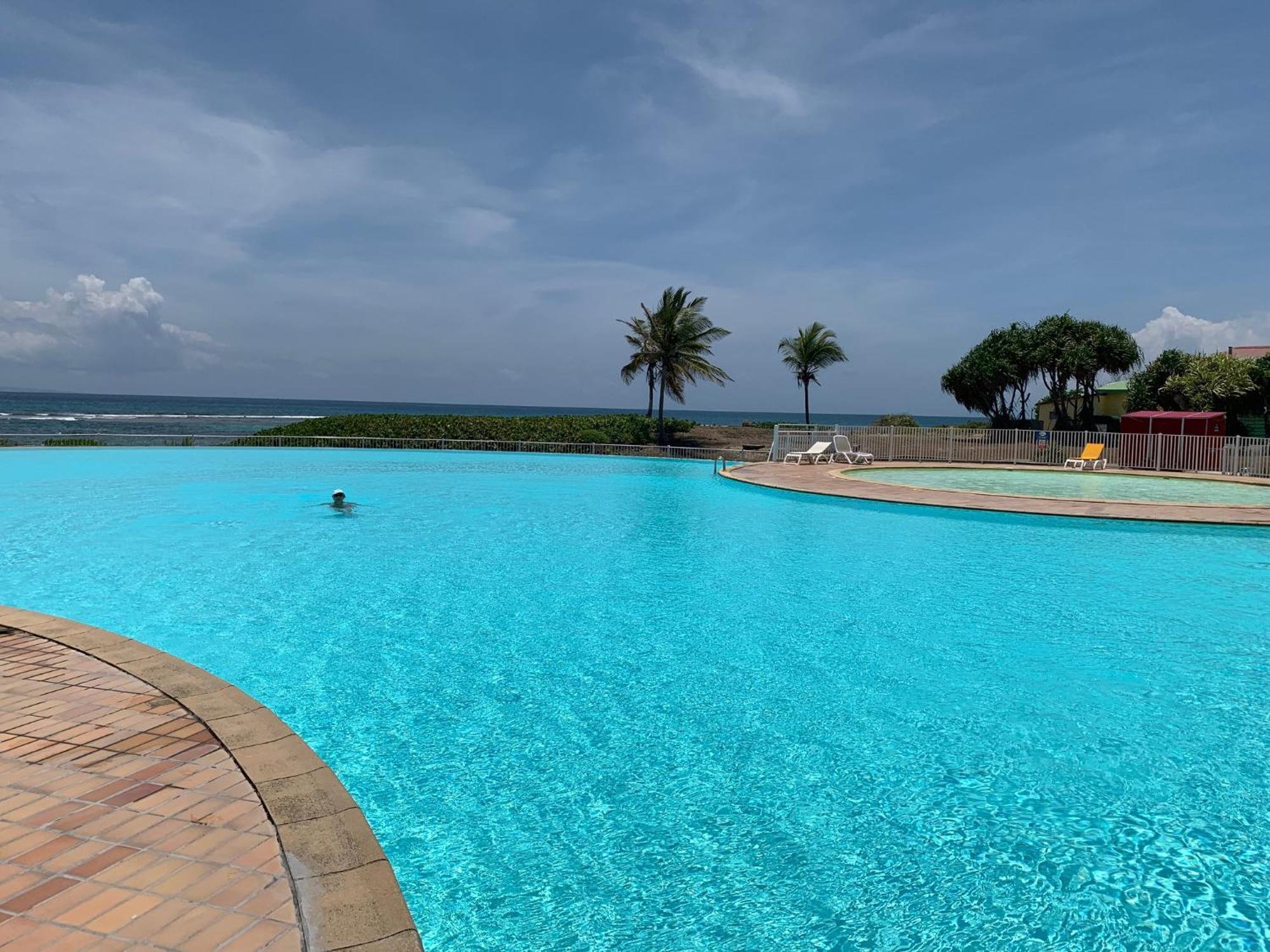 סן-פרנסואה Studio Mojito Vue Mer,Piscine Avec Cuve Eau Et Acces Plage Et Piscine Anse Des Rochers מראה חיצוני תמונה